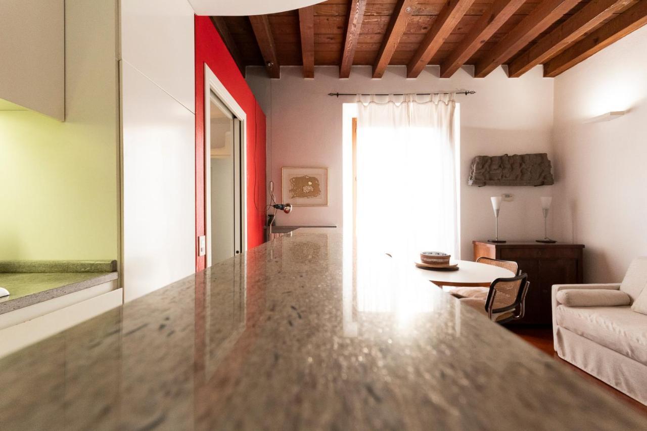 Anfiteatro Apartment In Brera Milano Eksteriør bilde