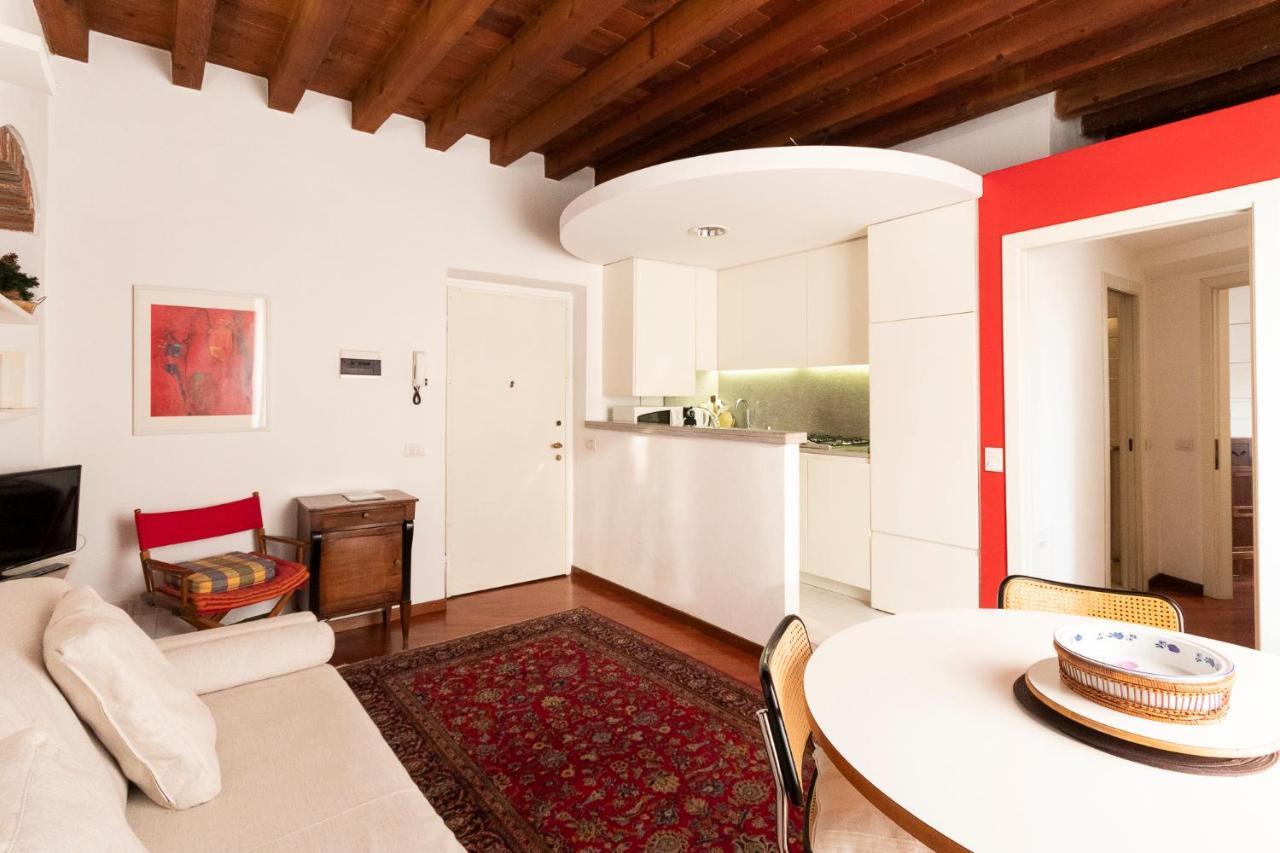 Anfiteatro Apartment In Brera Milano Eksteriør bilde